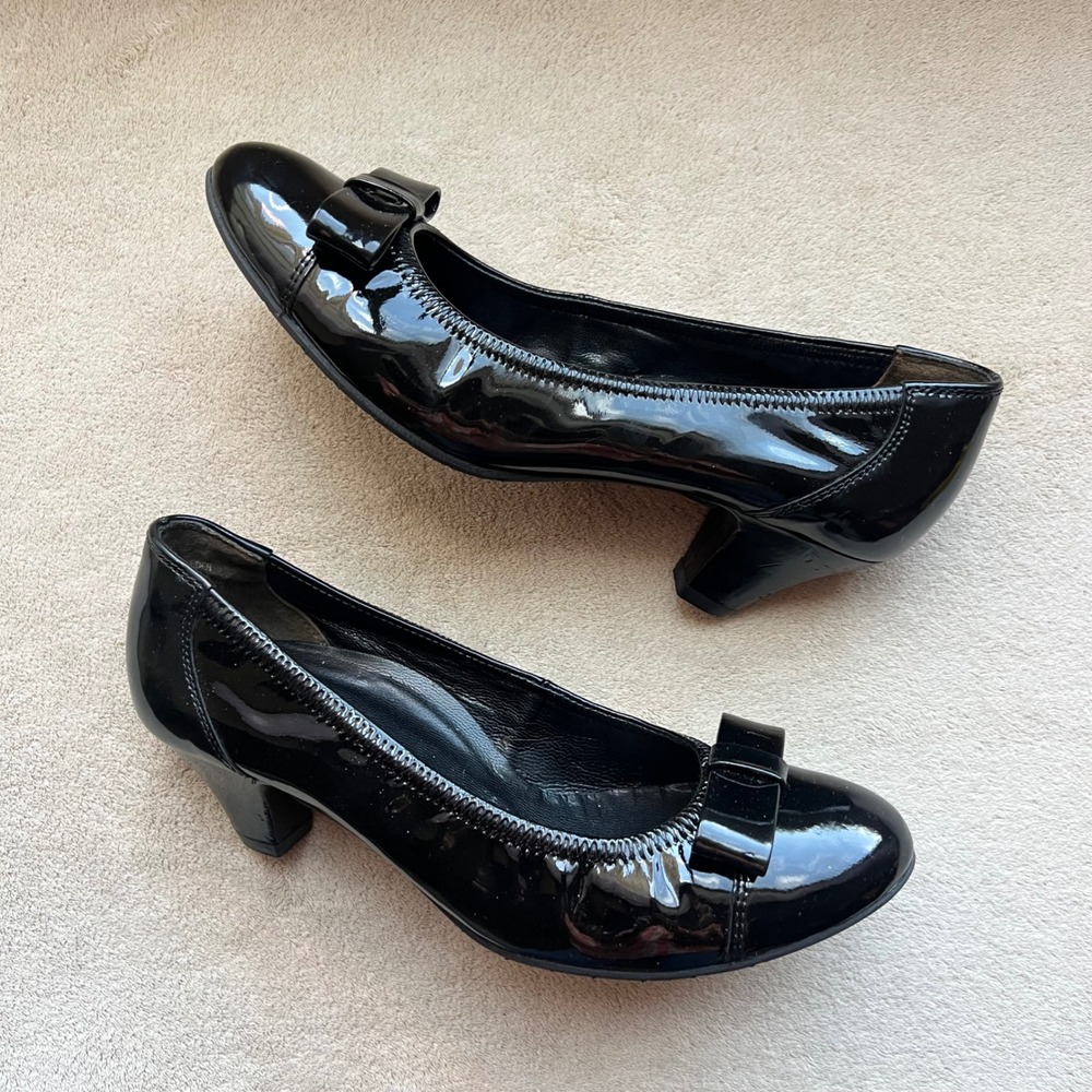 Paul Green Munchen Women 6 UK 3.5 Black Patent Leather Bow Pump Mid Heel Classic